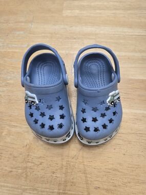 Kids Blue Star-Pattern Slip-On Sandals with Truck Accents